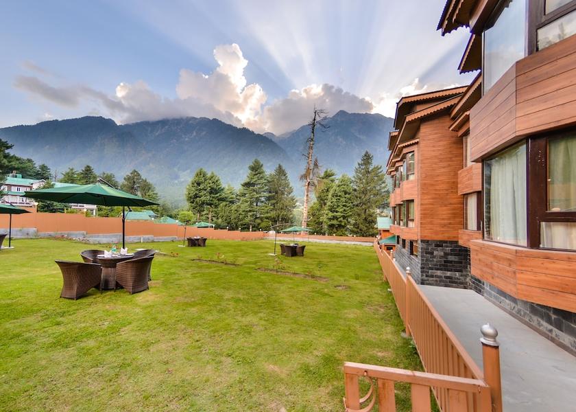 Jammu and Kashmir Pahalgam Exterior Detail