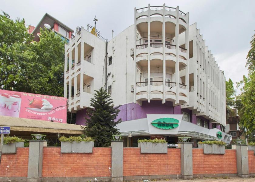 Maharashtra Pune Hotel Exterior