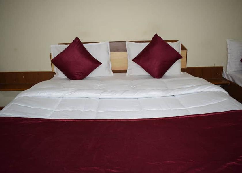 Gujarat Saputara Golden AC Room