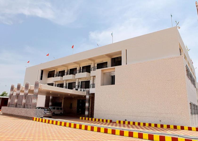 Maharashtra Shirdi Hotel Exterior