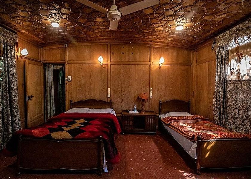 Jammu and Kashmir Srinagar Room