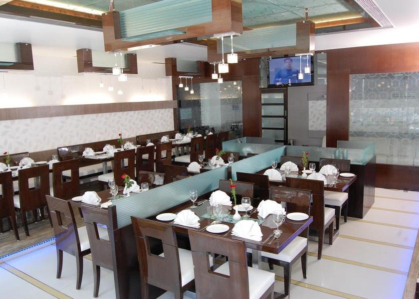 Gujarat Vadodara Food & Dining