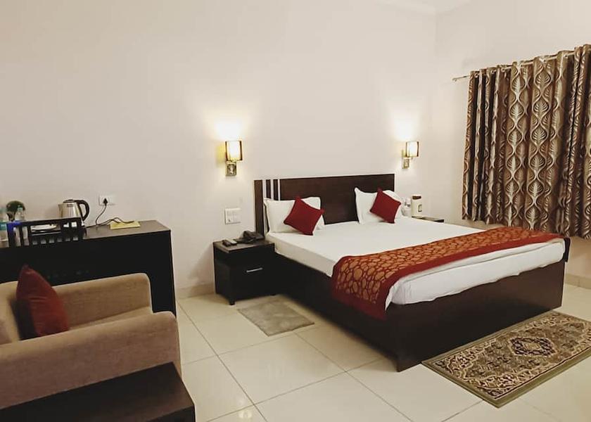 Uttar Pradesh Vrindavan Deluxe Room
