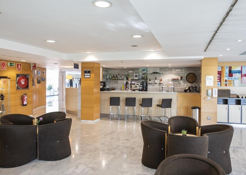 Catalonia Granollers Bar (on property)