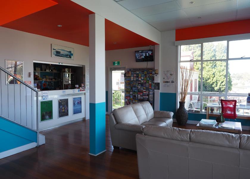 Tasmania Lutana exterior view