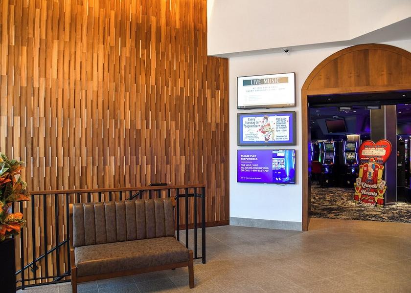 Maryland Chesapeake Beach Interior Entrance