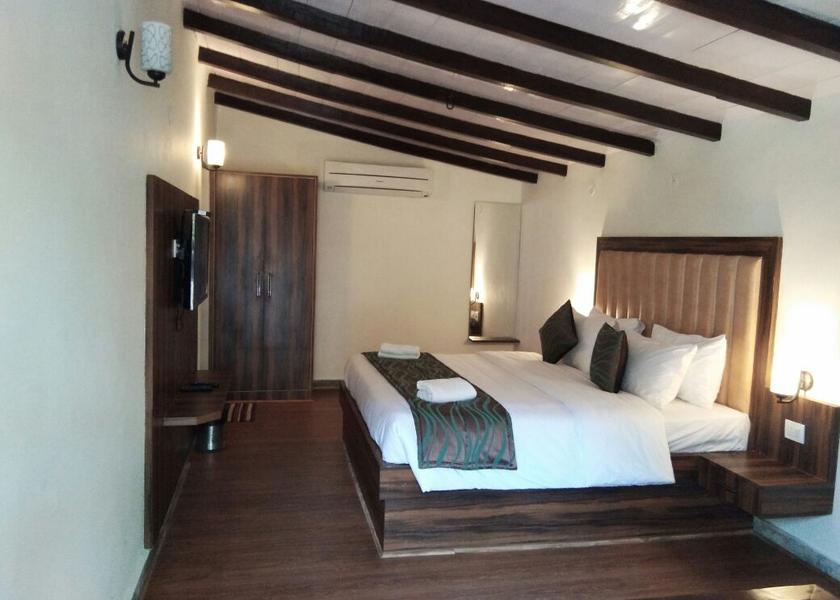 Uttarakhand Dhikuli Deluxe Room