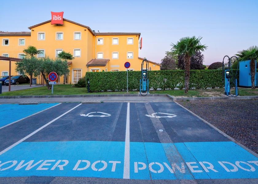 Provence - Alpes - Cote d'Azur Manosque Electric vehicle charging station