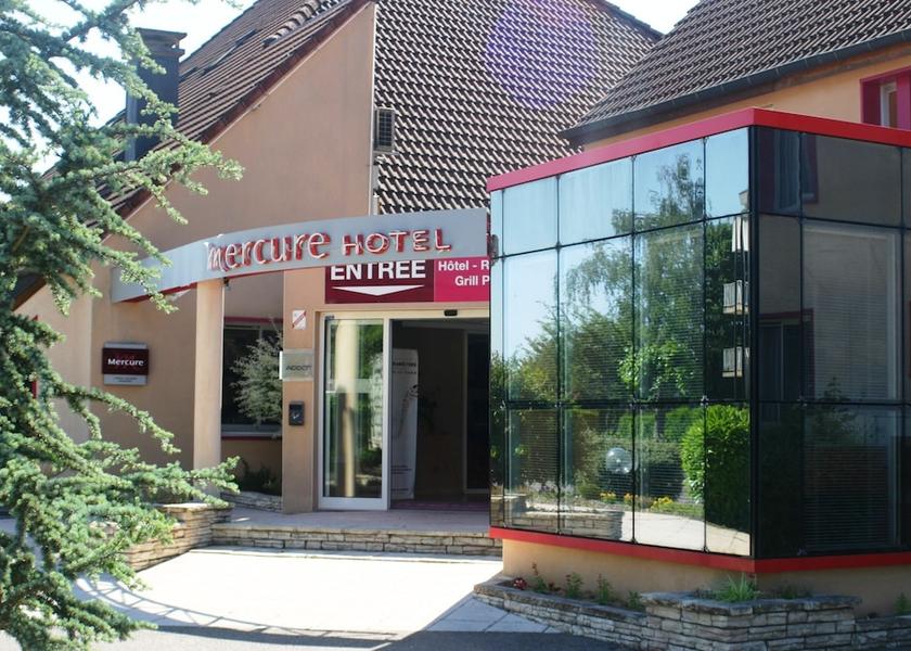 Bourgogne-Franche-Comté Luxeuil-les-Bains Entrance