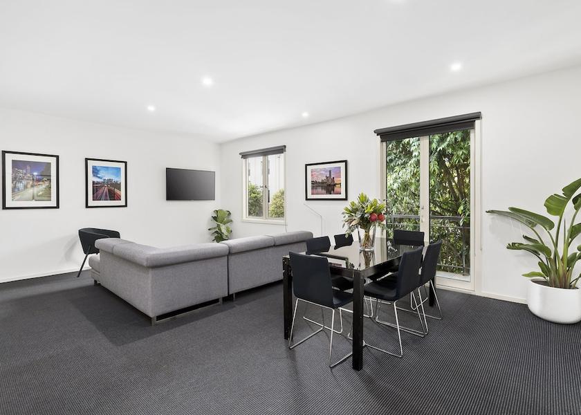 Victoria Melbourne Living Area