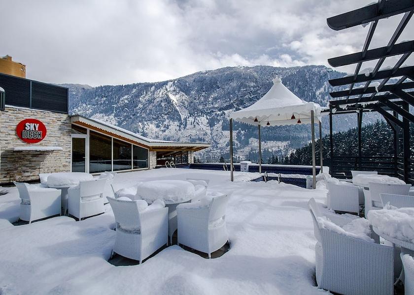 Himachal Pradesh Manali Rooftop pool