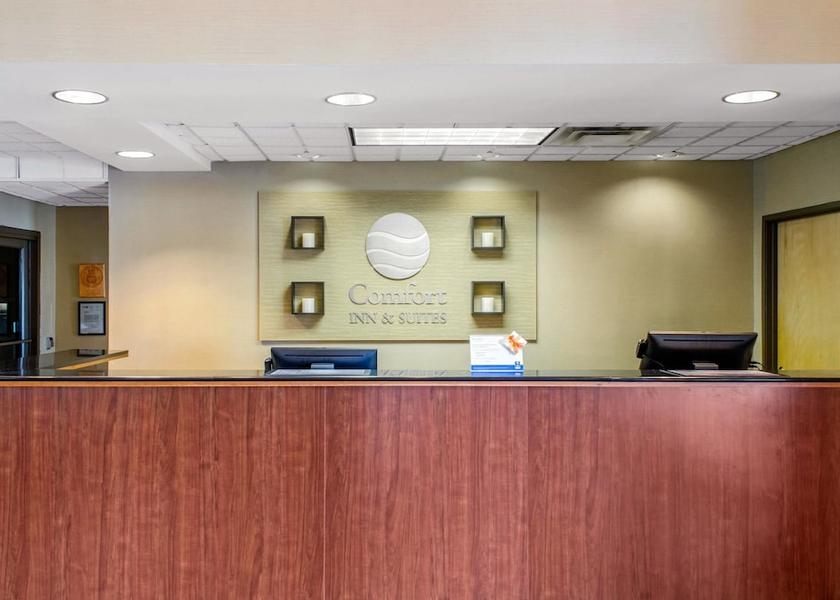 Mississippi D'Iberville Lobby