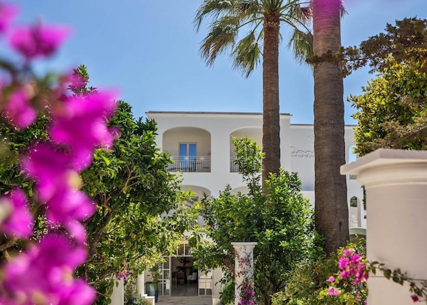 Campania Capri Front of property