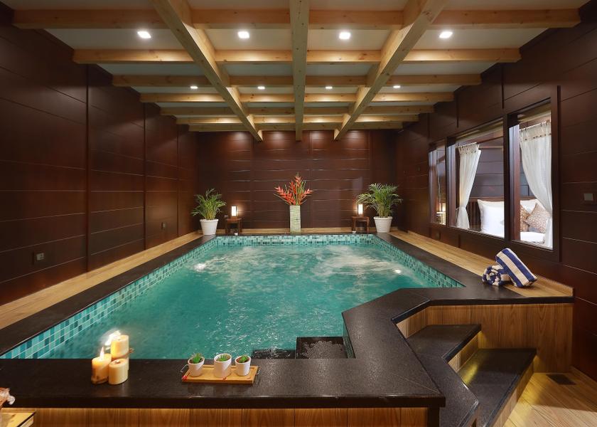 Kerala Kochi Pool