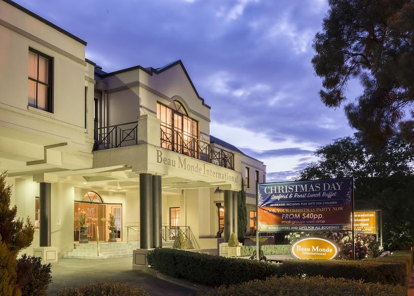 Victoria Melbourne Facade