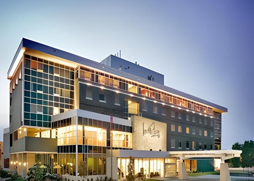 Manitoba Winnipeg Hotel Exterior