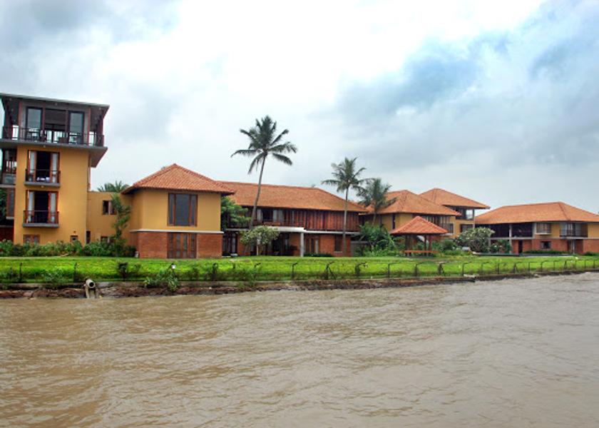 West Bengal Diamond Harbour Hotel View