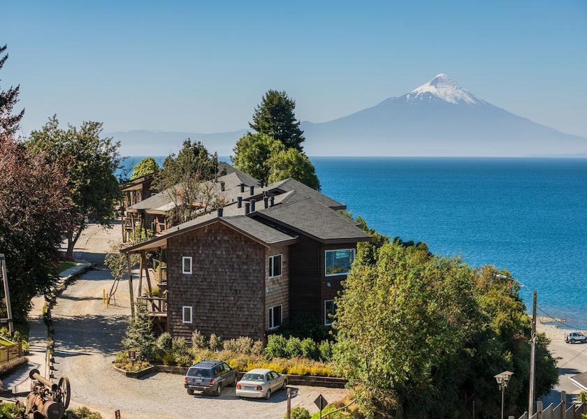 Los Lagos (region) Puerto Varas Exterior Detail
