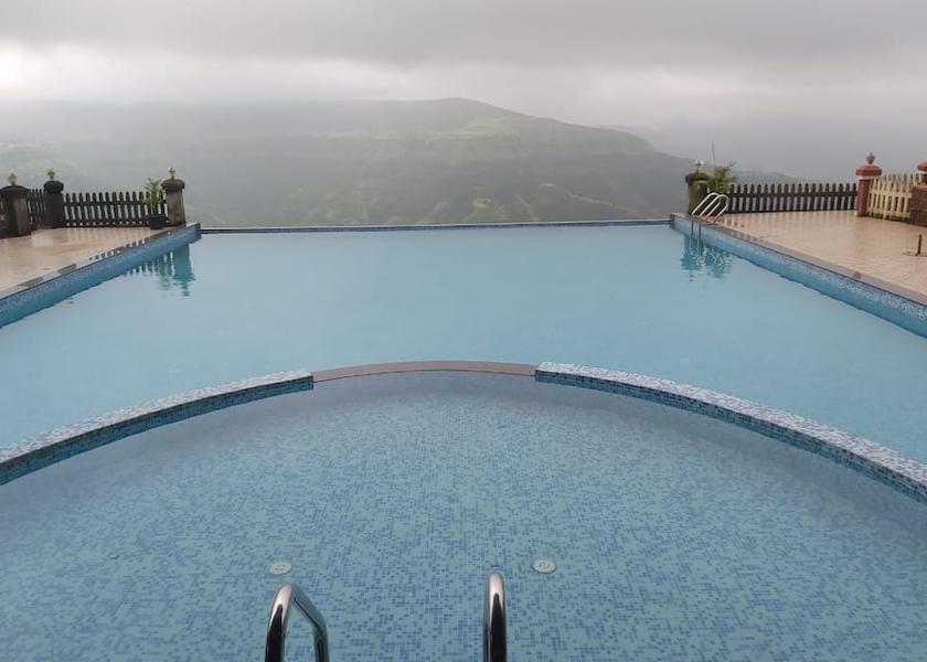 Maharashtra Mahabaleshwar Pool
