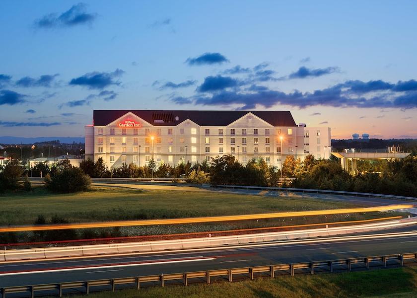 Virginia Ashburn Exterior