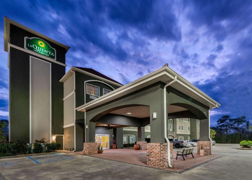 Louisiana Broussard Exterior Detail