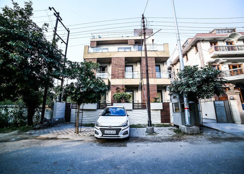 Uttar Pradesh Noida Facade