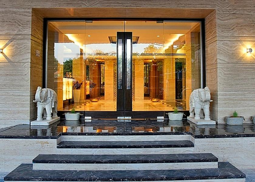 Uttar Pradesh Lucknow Hotel Exterior