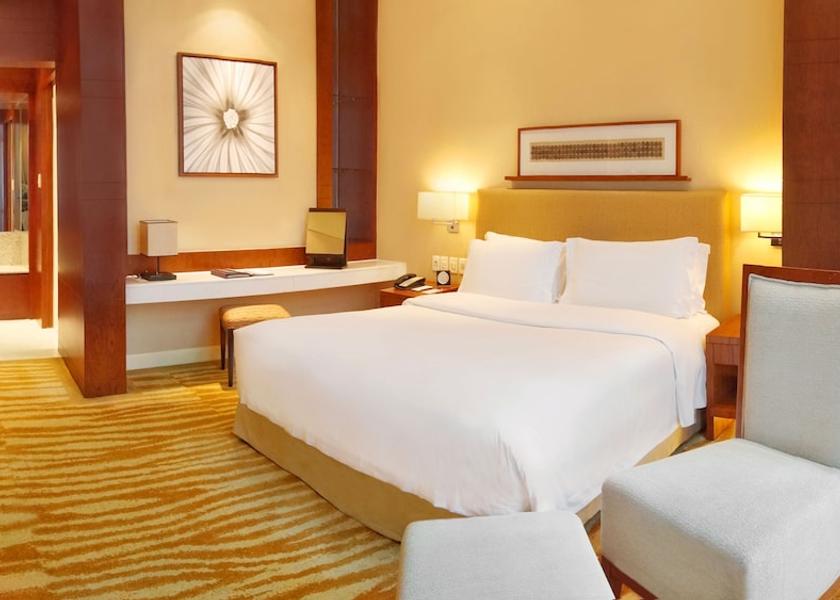  Manila Room
