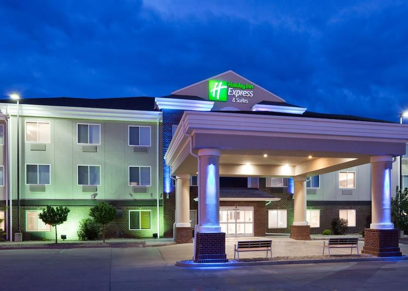 North Dakota Dickinson Exterior Detail