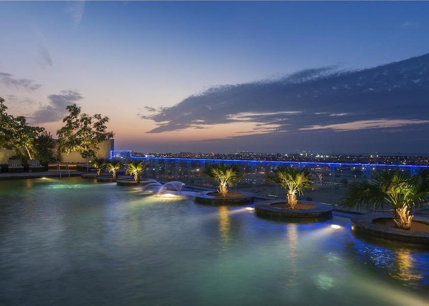 Dubai Emirate Dubai Rooftop pool