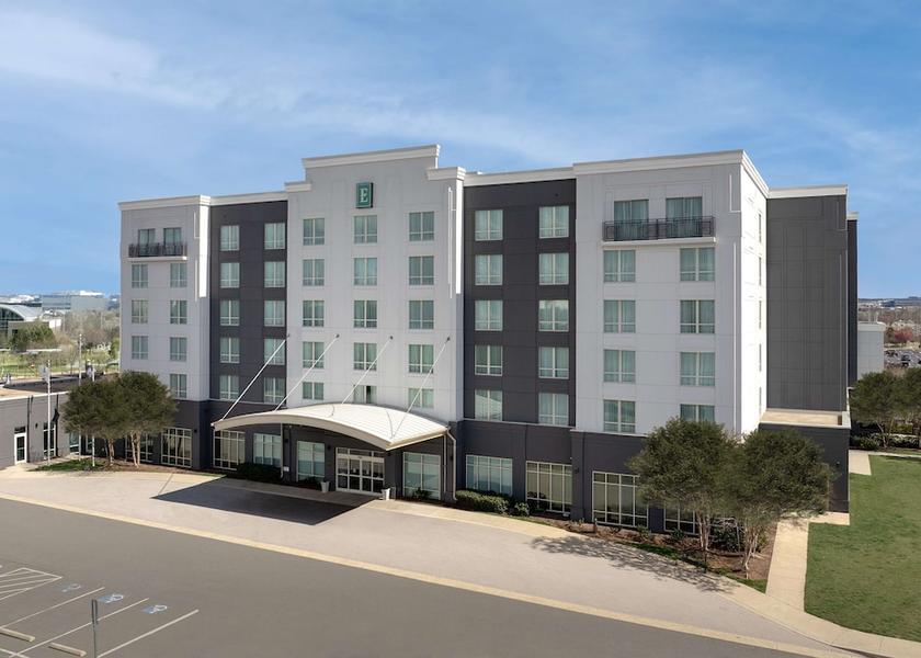 Virginia Ashburn Exterior Detail