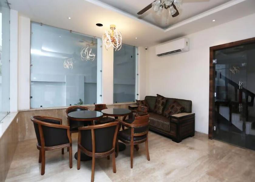 Uttar Pradesh Aligarh Food & Dining