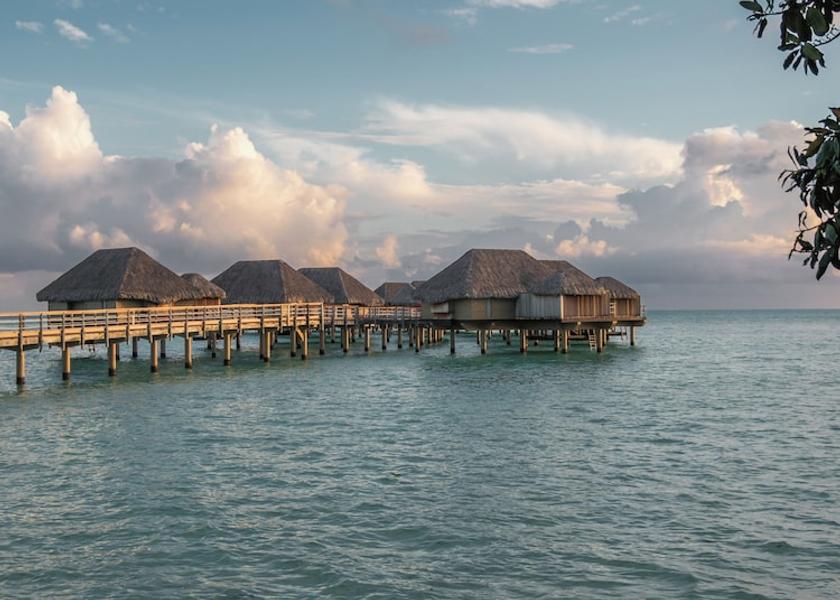 Leeward Islands Taha'a Exterior