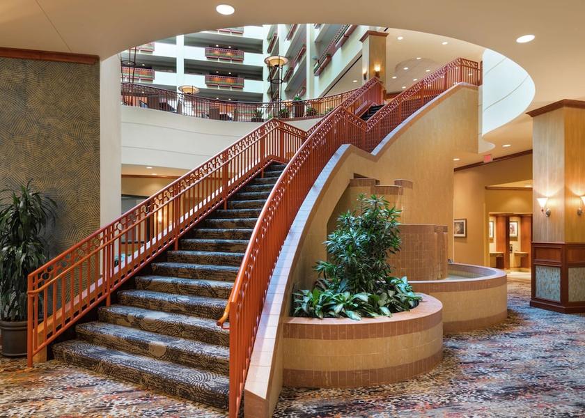 Missouri St. Charles Lobby