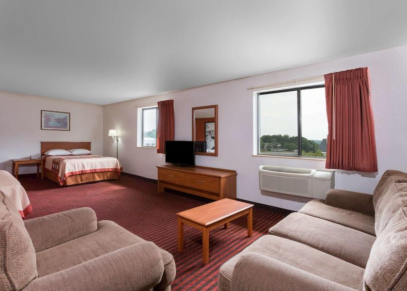 Virginia Dumfries Room