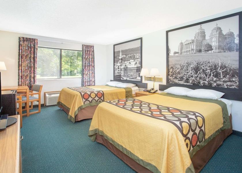Iowa de witt Room