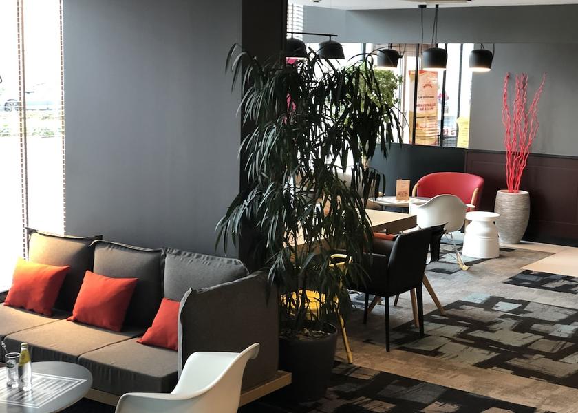 Auvergne-Rhone-Alpes Caluire-et-Cuire Lobby