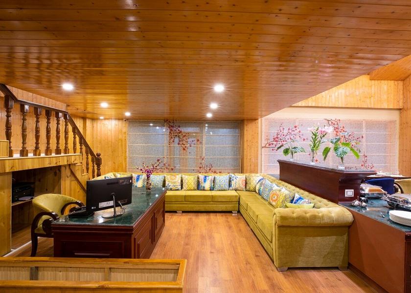 Himachal Pradesh Kullu Public Areas