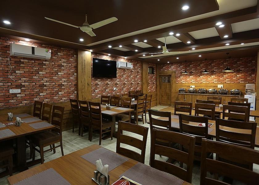 Himachal Pradesh Dharamshala Dining