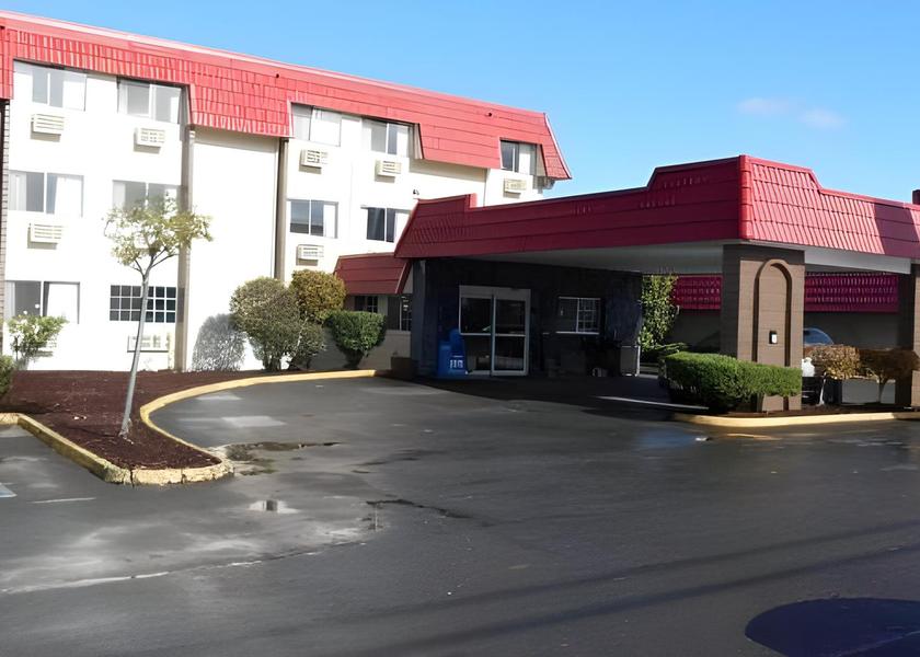 Washington Fife Hotel Exterior