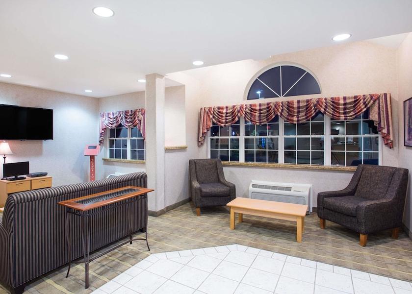 New York Plattsburgh Lobby