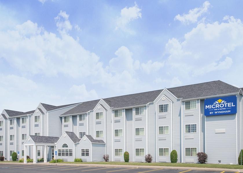 New York Plattsburgh Facade