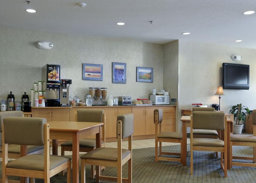 New York Plattsburgh Breakfast Area