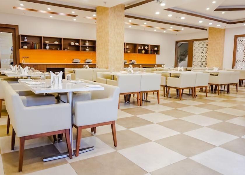 Maharashtra Navi Mumbai Family dining