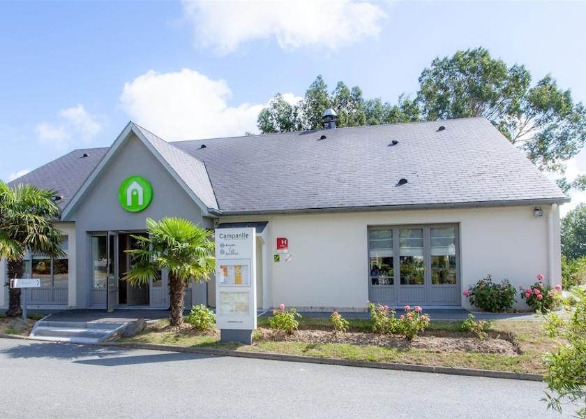 Brittany Saint-Jouan-des-Guerets Front of property