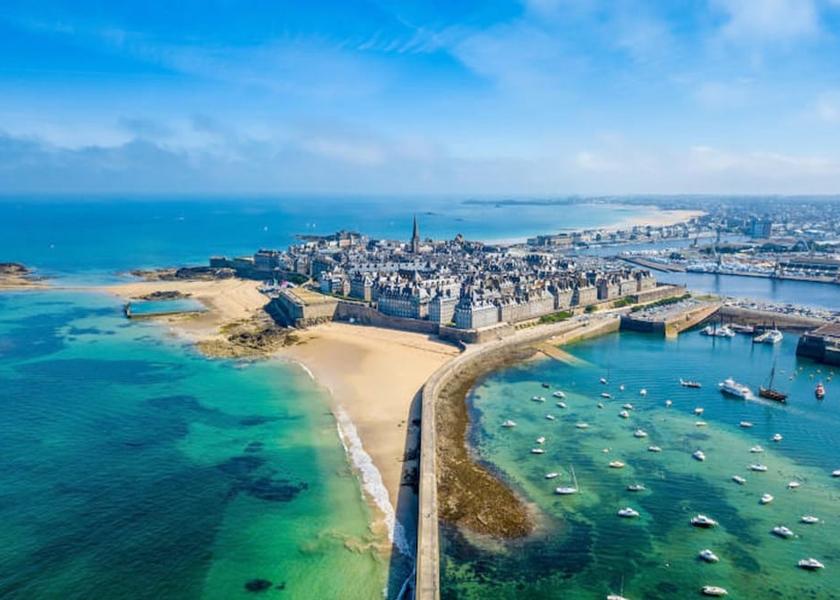 Brittany Saint-Jouan-des-Guerets Beach