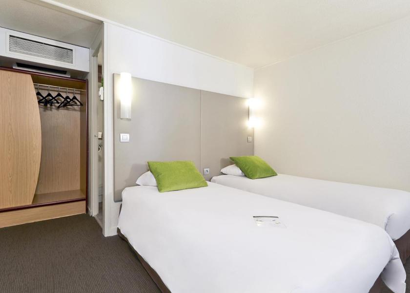 Auvergne-Rhone-Alpes Ecully 2 Single Beds