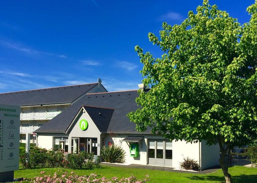 Pays de la Loire Beaucouze Exterior Detail