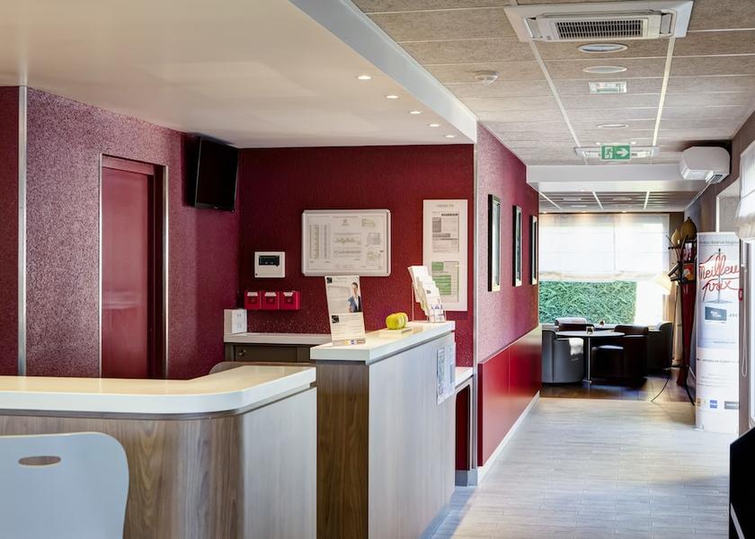 Auvergne-Rhône-Alpes Ferney-Voltaire Interior
