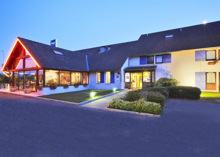 Auvergne-Rhone-Alpes Saint-Genis-Pouilly Facade